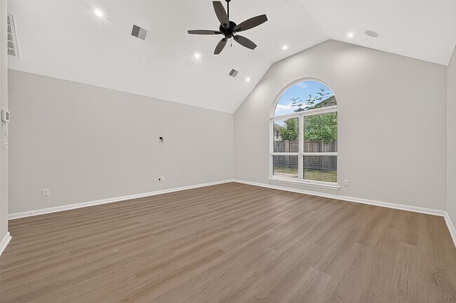 Building Photo - 5607 Granite Falls Ln