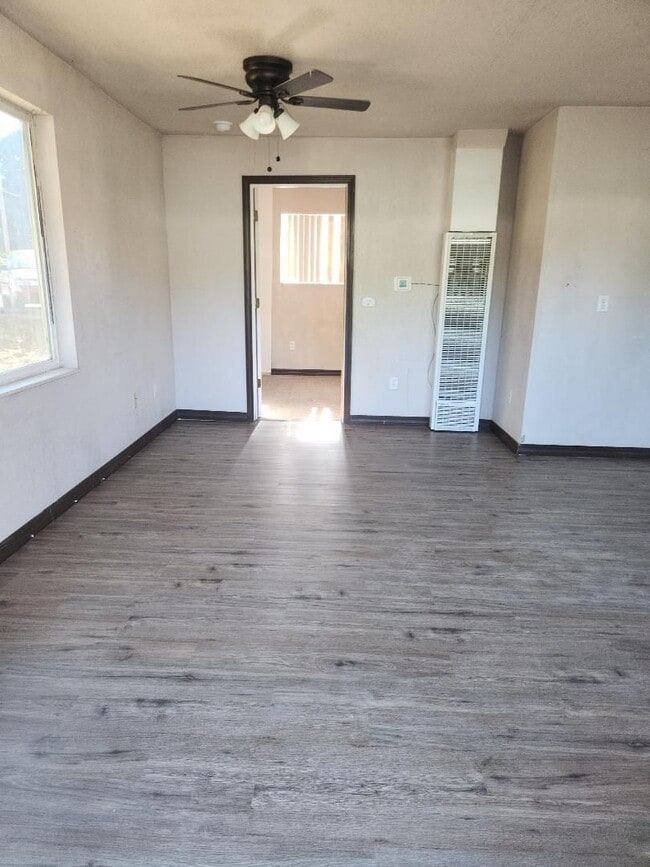 Building Photo - 1bed 1bath Home