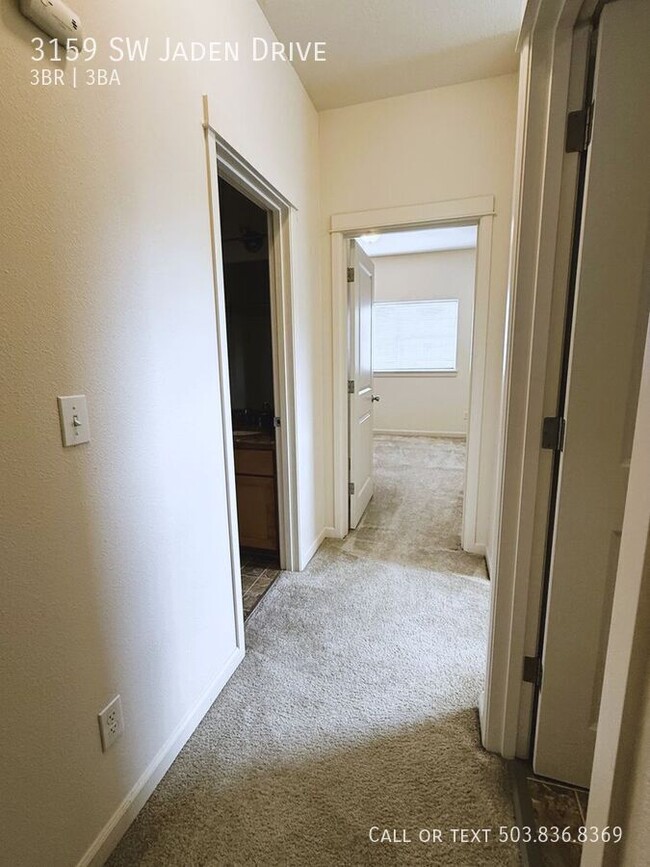 Building Photo - 3159 SW Jaden Dr