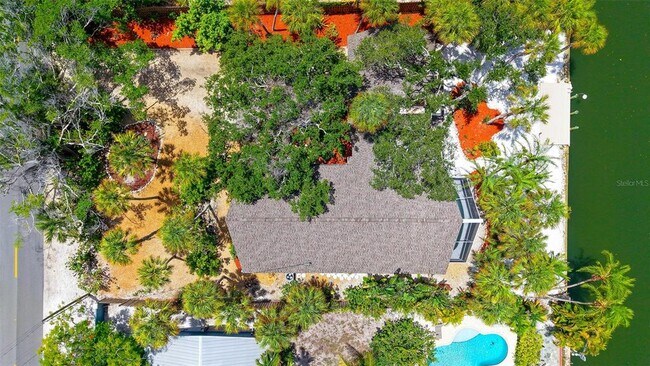 Building Photo - 4830 Higel Ave