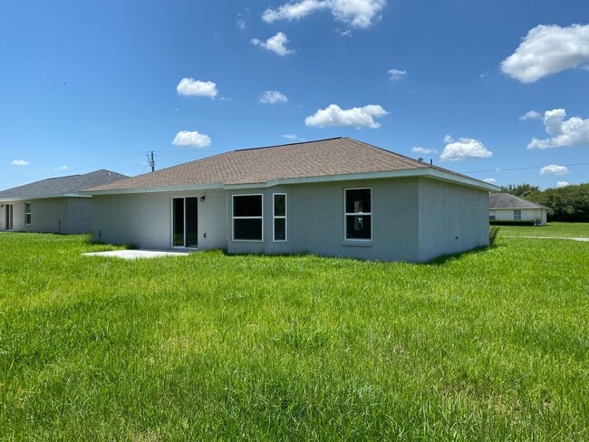 Building Photo - Beautiful home - 3/2/2 **WON"T LAST**