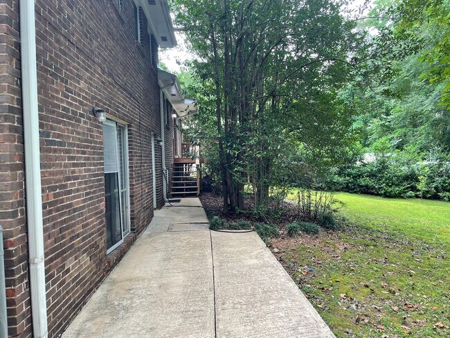 Building Photo - Home For Rent - Brookwood Forest