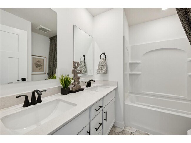 Building Photo - New Construction, 4bed 3bath in Prime Roge...