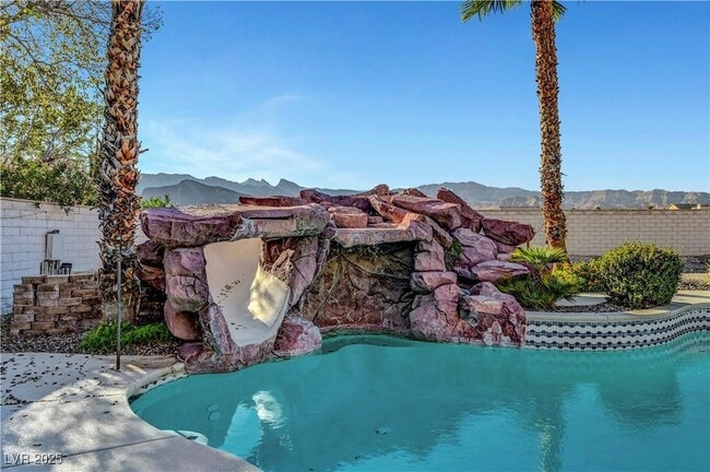 Building Photo - 4683 Clay Peak Dr