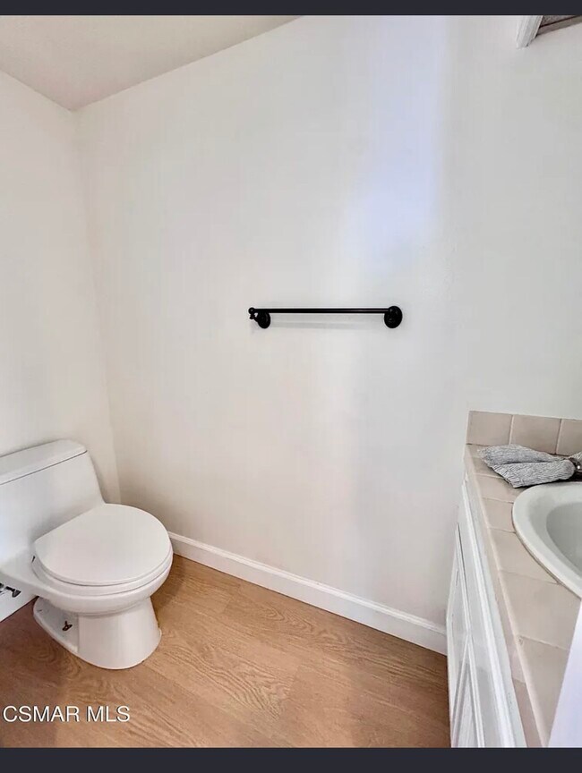 Building Photo - 5714 Skyview Way