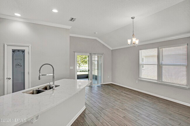 Building Photo - 80 Balmoral Castle Dr