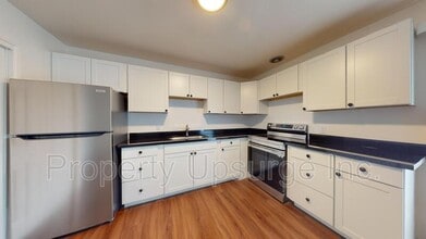 Building Photo - 2405 Old Eureka Way