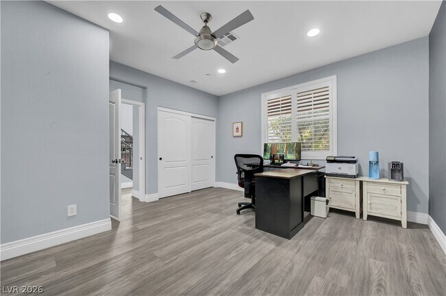 Building Photo - 1289 Vietti St