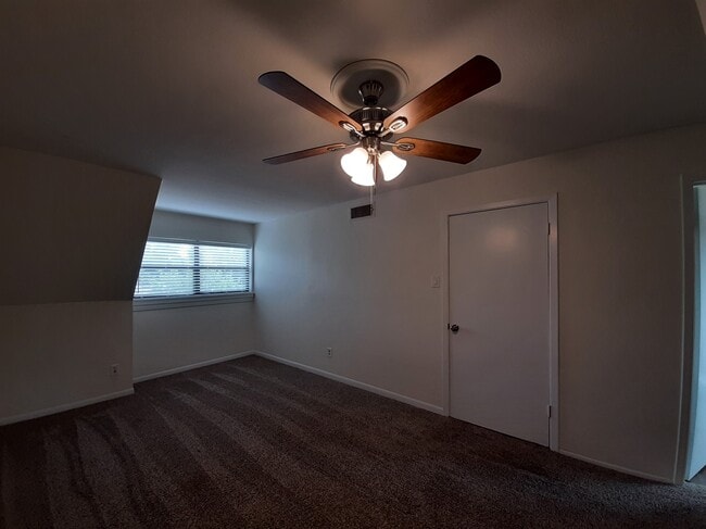 Building Photo - 4318 Jenny Ln
