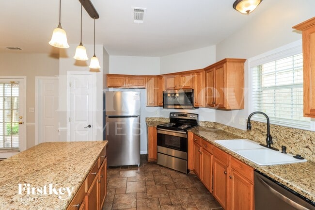 Building Photo - 4568 Park Ridge Pkwy