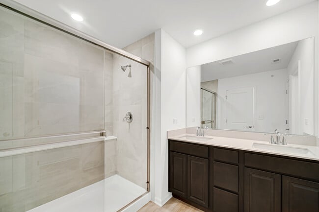 Building Photo - 203 Settlers Pl