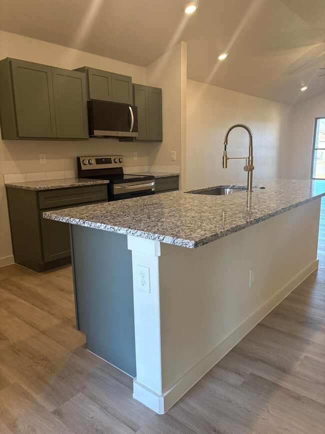 Building Photo - 6302 Virginia Ave