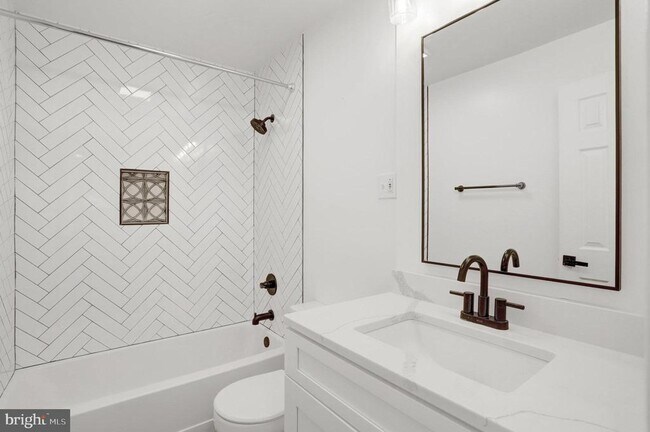 Building Photo - 3307 Wyndham Cir