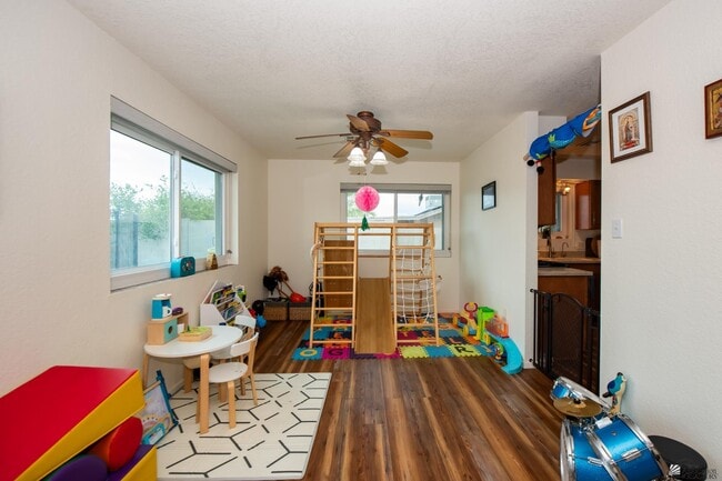 Building Photo - 11239 E 27th Pl