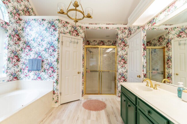 Building Photo - Beautiful 4 bed/2 bath home in Lakewood Su...
