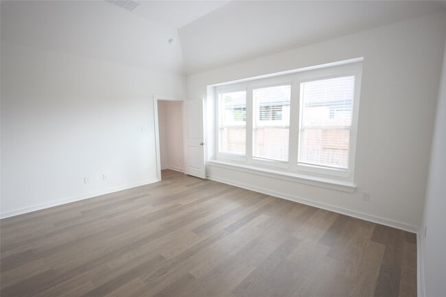 Building Photo - 27003 Golden Isle Ln