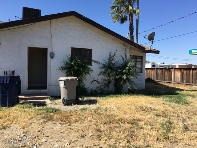 Building Photo - VOGT-120 West Pacheco