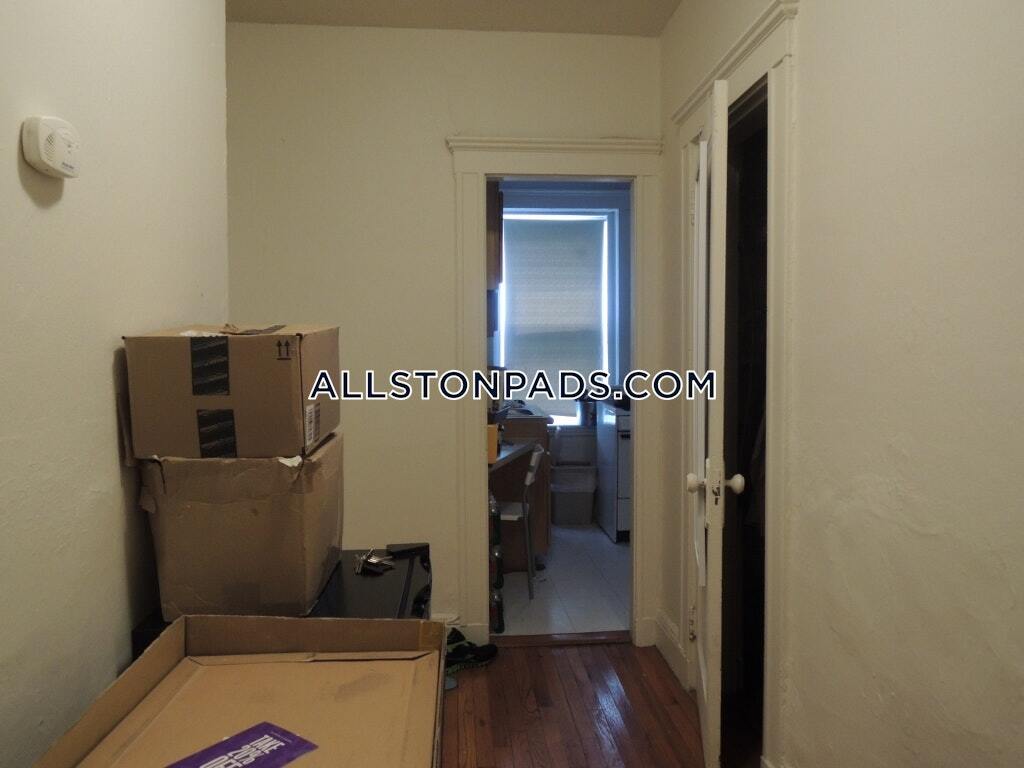 Building Photo - 25 Walbridge St