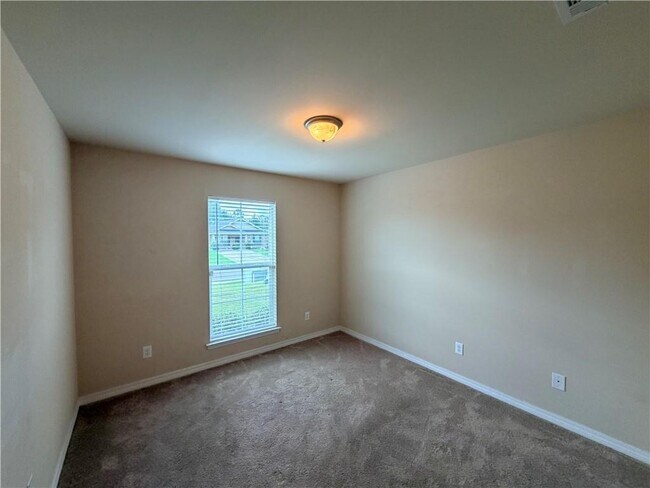 Building Photo - 9646 Estate Dr