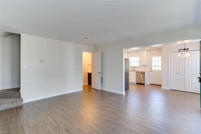 Building Photo - 3746 Pendleton Ave