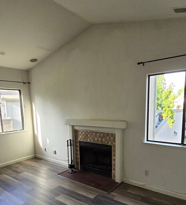 Primary Photo - 2611 Westberry Dr