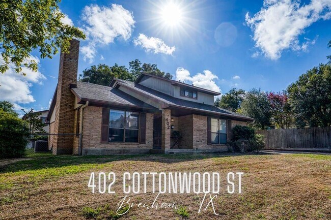 Primary Photo - 402 Cottonwood St