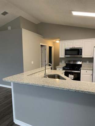 Building Photo - 7323 R J Cove Ct
