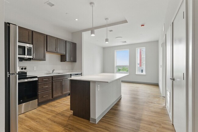 Building Photo - 1170 Tremont St