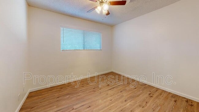Building Photo - 1452 Victor Ave
