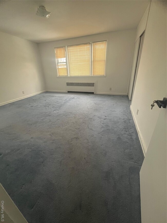 Building Photo - 316 N Corona Ave