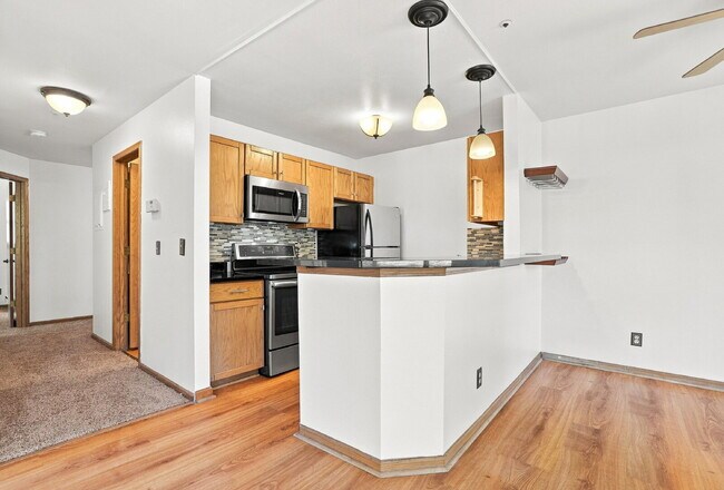 Building Photo - $2,340.95, 2 Bed 2 Bath Condo in Boulder with In Unit Laundry!