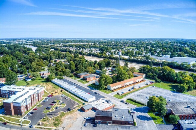 Building Photo - 1439 Townley Dr
