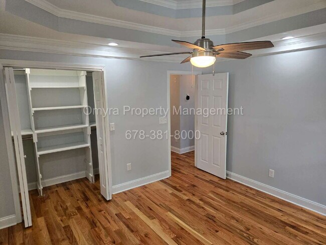 Building Photo - Gorgeous 3 Bedroom House in Atlanta!