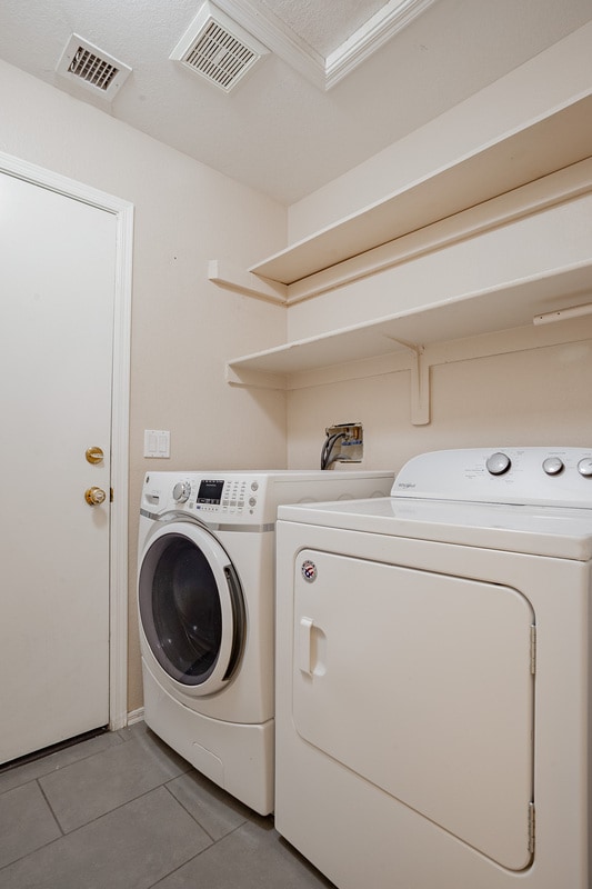 Building Photo - 6590 Tuzigoot Way