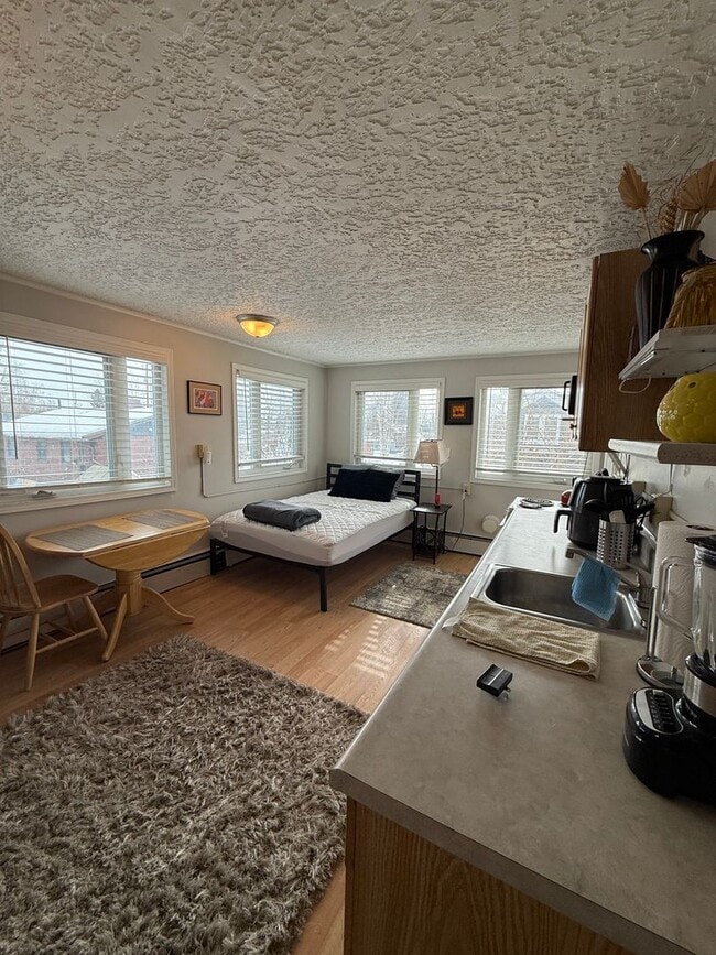 Building Photo - 1411 3rd Ave