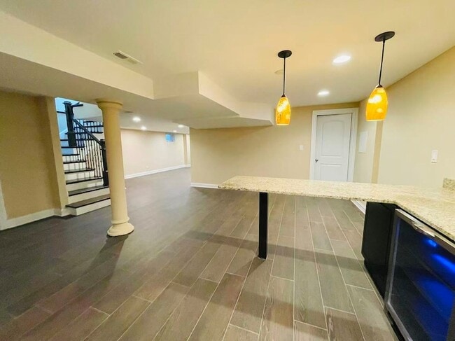 Building Photo - 406 S Lauder Ln