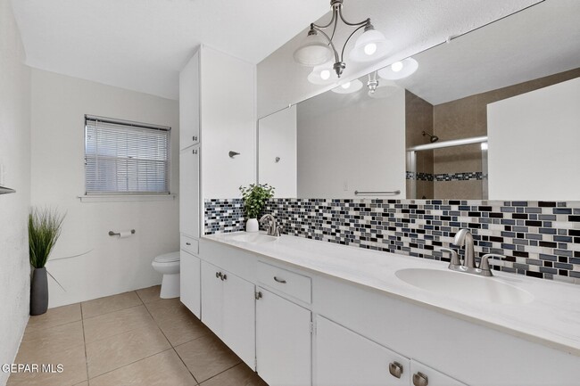 Building Photo - 1509 Lost Padre Mine Dr