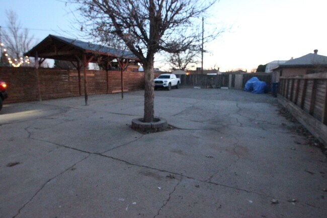 Building Photo - 1414 Griego Rd NW