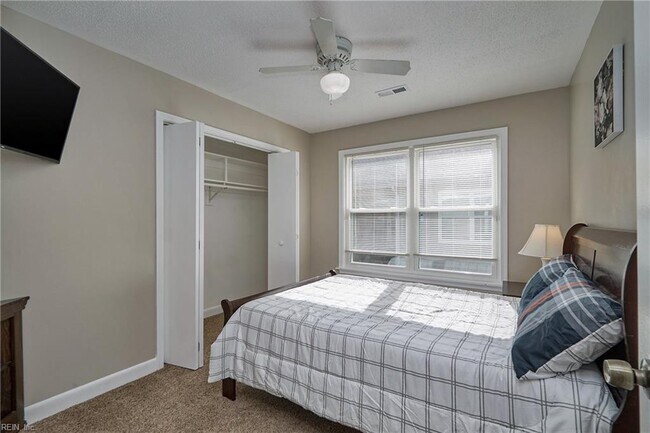 Building Photo - 440 N Oceana Blvd