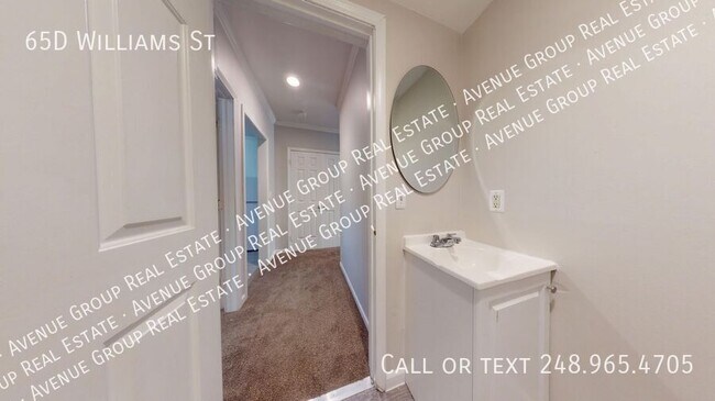 Building Photo - 65 Williams St