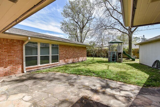 Building Photo - 5531 Yarwell Dr