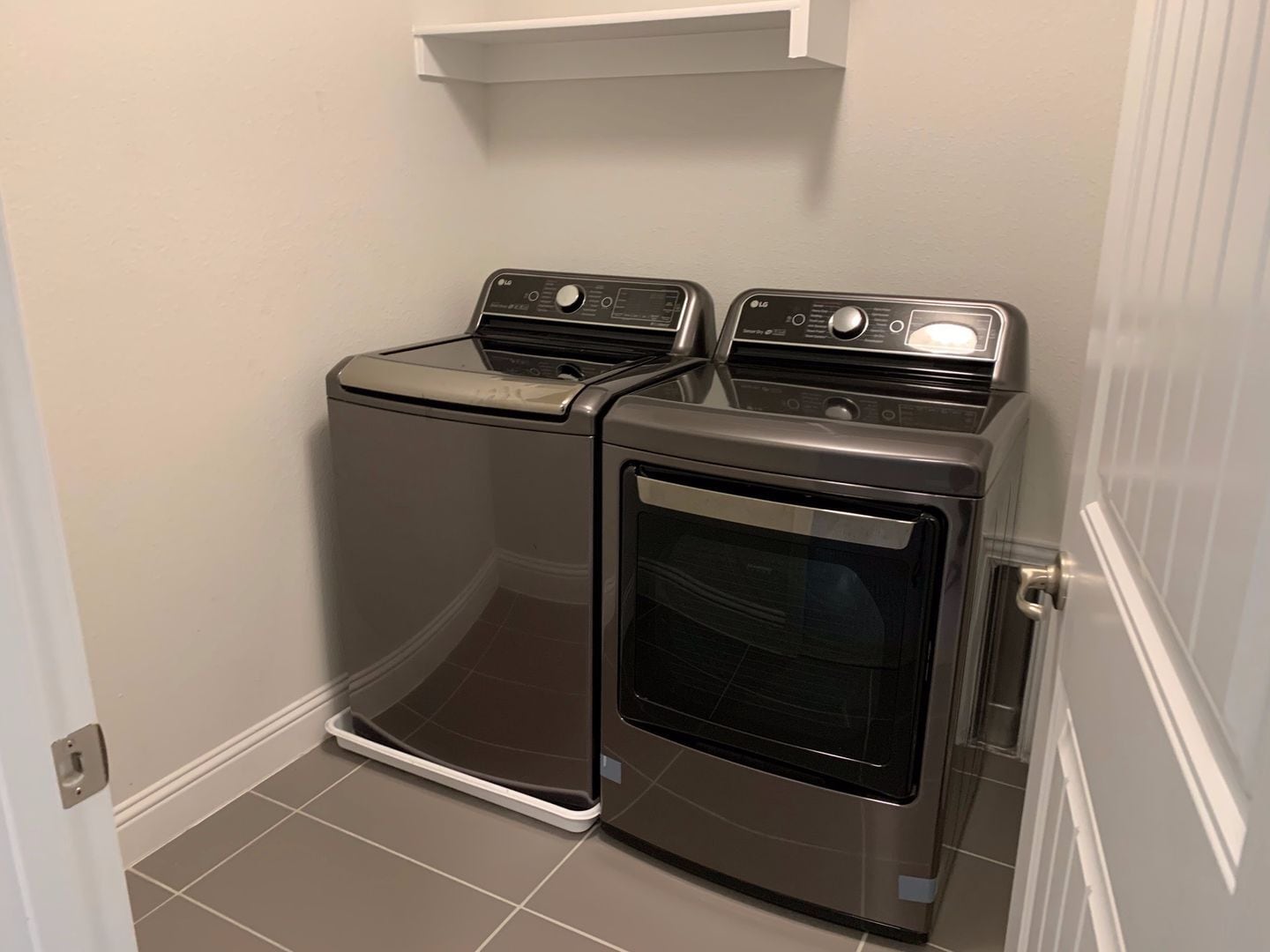 Building Photo - 2420 Holland Grove