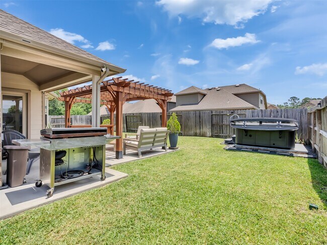 Building Photo - 27997 Lone Hollow Ln