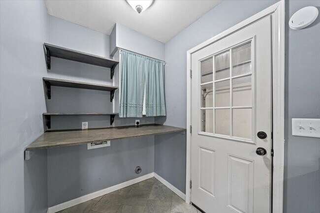 Building Photo - 9496 Holly Grove Rd