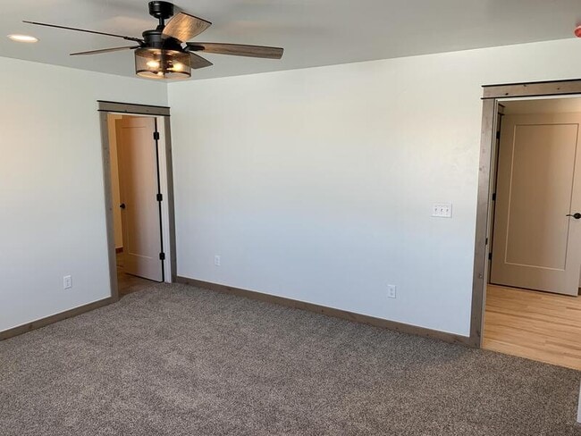 Building Photo - 2941 Bullfrog Ct