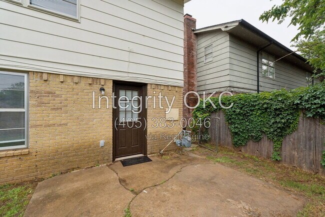 Building Photo - 8514 Candlewood Dr