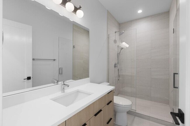 Building Photo - 1 bedroom in Chicago IL 60613
