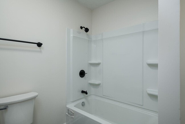 Building Photo - 154 Garnet Dr