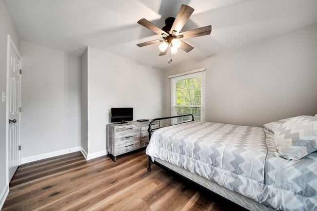 Building Photo - 1015 Craig St