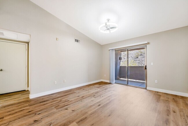 Building Photo - Elevated Henderson Living in a Gated Resort-Style Community!